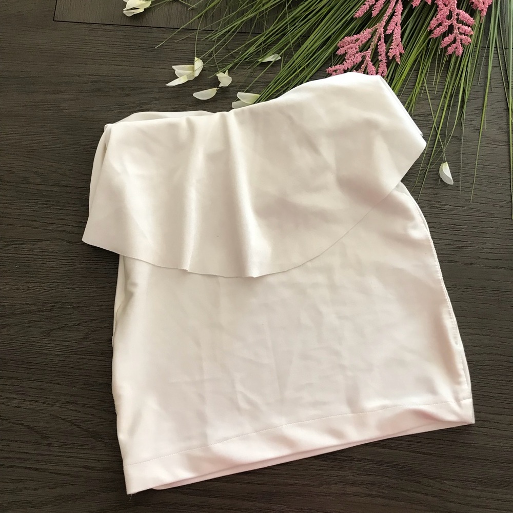 White peplum skirt